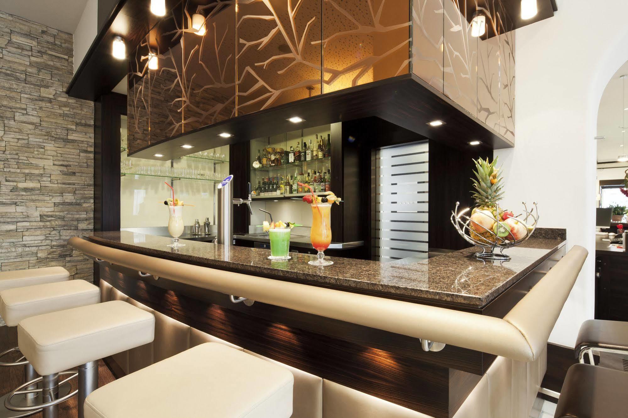Zeller'S Quartier Hotel โคนิกส์บรุนน์ ภายนอก รูปภาพ